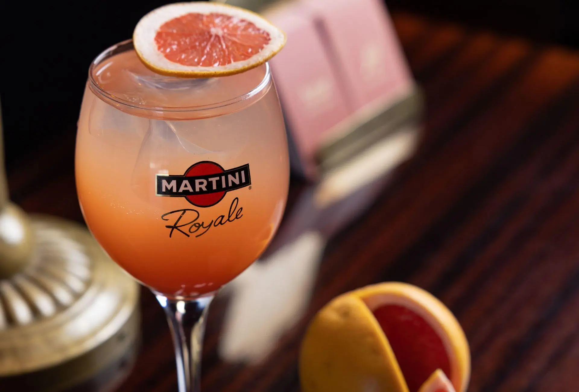 Cóctel Martini Royale pomelo